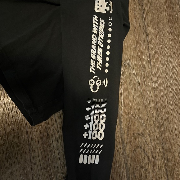 adidas light weight pullover - Picture 4 of 6